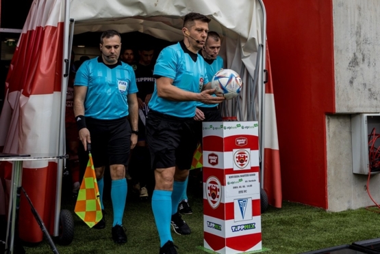 Hat éve is Pakson találkoztunk vele