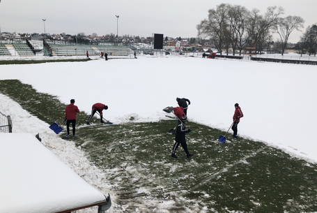Közösen takarították a havat a kisvárdai labdarúgók
