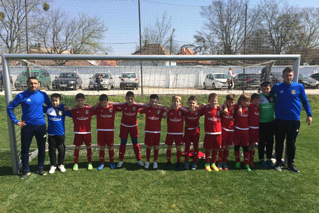 Pozitív mérleg, negyedik hely