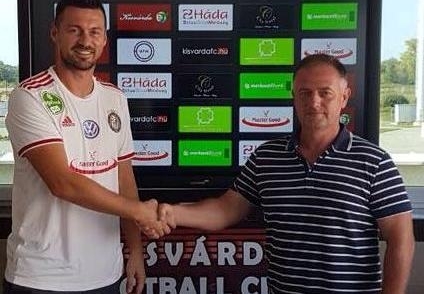 Ukrán nagyágyú a csatársorban