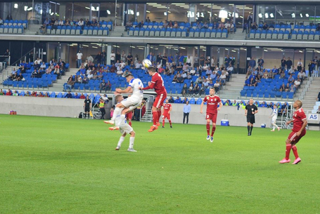 Párharcokban gazdag meccs volt