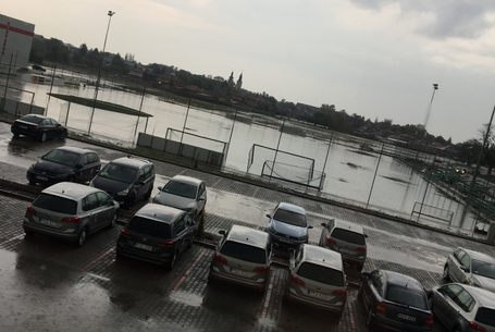 Ítéletidő vetett véget az edzésnek