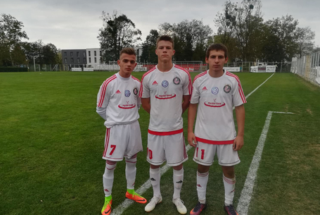 Gólzáporos meccsen döntetlen