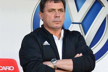 Megnehezíteni a Paks dolgát