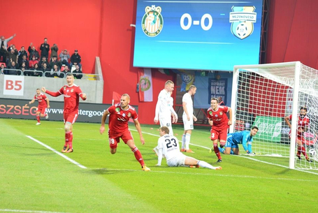 Vári-fejesre Molnár-dupla