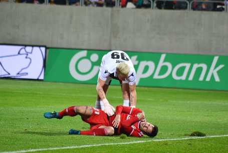 Fájdalmas földet érés