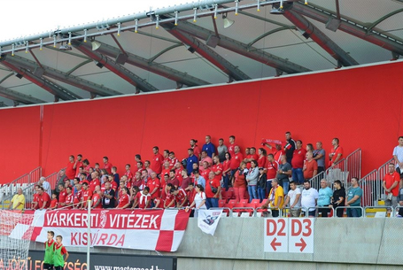 Csütörtöki menü: jegyértékesítés és ankét