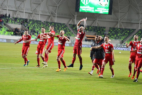 Az első idei meccs képekben