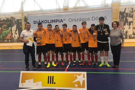 Siker – iskolai színekben