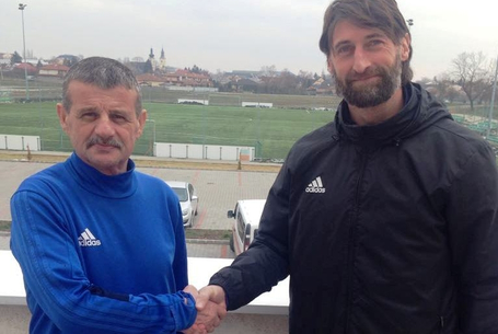 Hello, Öcsi! Üdv a klubban!