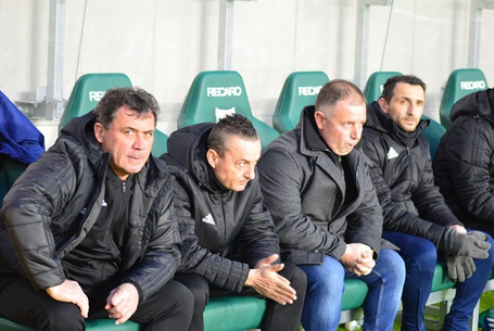 Csak a véletlen műve lenne?