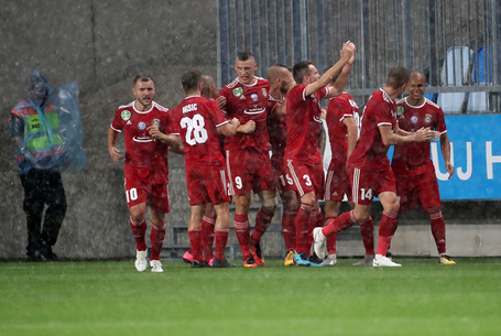 Hú, de elfogadnánk most is!