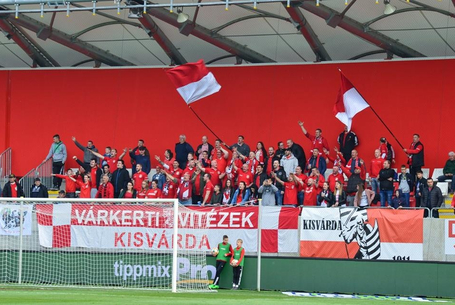 Folytatódik a jegyértékesítés