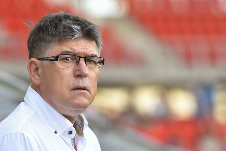 Csak a három pontra gondolnak