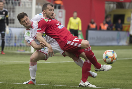 Még egy év Kisvárdán