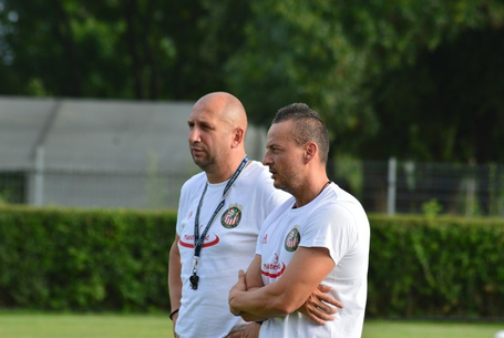 Szabályhirdetés és ismerkedés