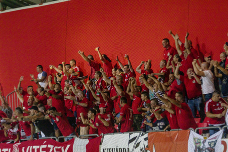 Szurkolói busz a Debrecen elleni mérkőzésre