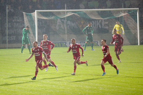 Ezt a gólt legalább látni lehetett