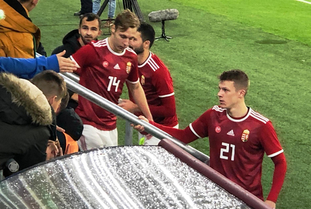 Válogatott tapasztalatokkal feltöltődve