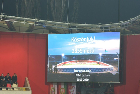 Idén még két meccs a Várkertben