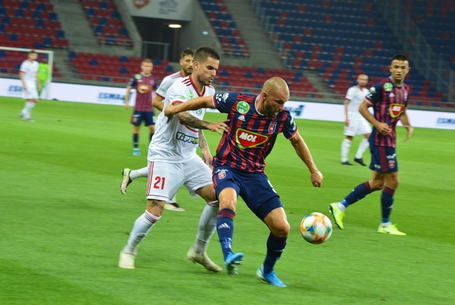 Jobbhátvédnek lenni jó!