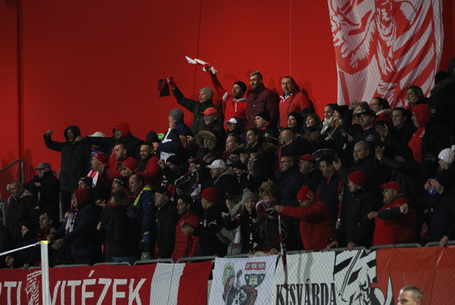 Bajnoki ritmus ankéttal, jegyekkel