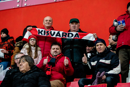 Folytatódik a jegyértékesítés