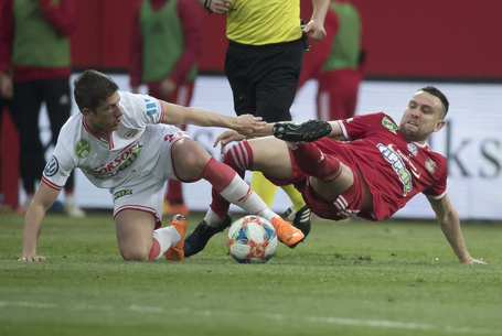 Veretlenül és nyeretlenül