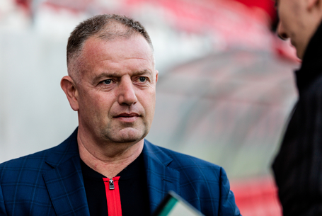 Edzőváltásról, Felipe-ügyről