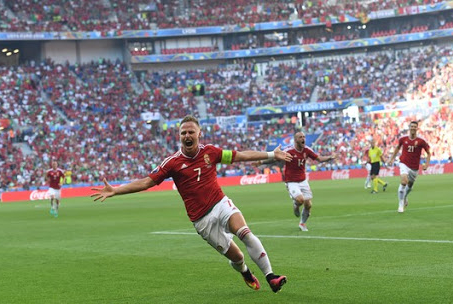 Étteremben, otthon, Lengyelországban