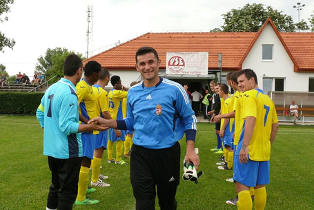 Kapuskesztyű nélküli próbajáték