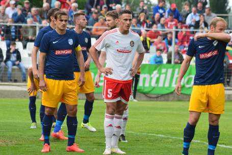 A sípcsontvédőn őrzött emlék