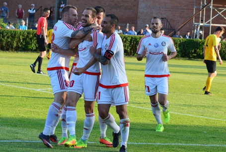 Embert is itt neveltek belőle