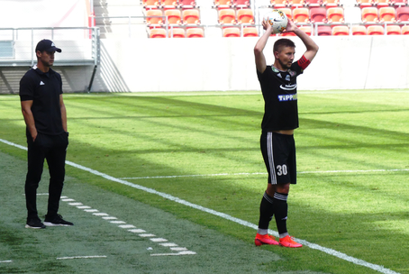 Milliméterdöntések előtt