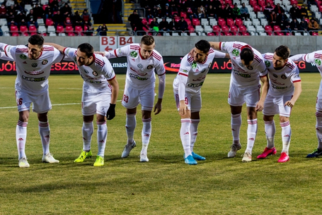 Harmincegy féle kezdő tizenegy