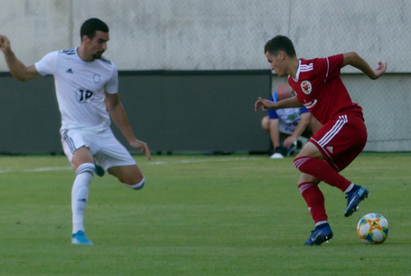 A magunk dolgát könnyítenénk meg