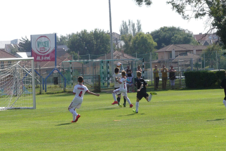 Egy híján tíz és egy híján húsz a vége