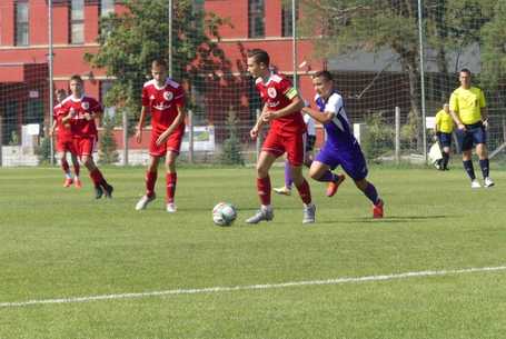 Egy-egy győzelem és döntetlen