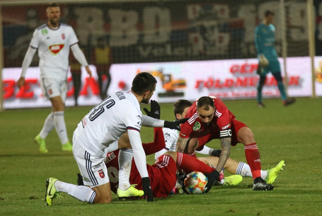 Halasztás – nem most játszunk a Fehérvár ellen