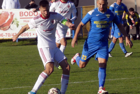 A Sényő elleni döntetlen képekben