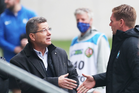 Nem a tabellát nézegetik