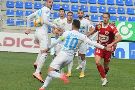 „Volt dolgunk rendesen”