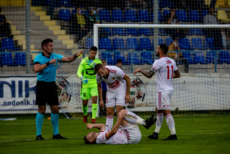 Születésnapjára rangos meccs