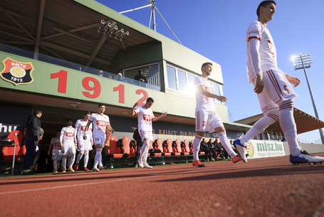 „Hatvannyolc percig nem voltak problémáink..."