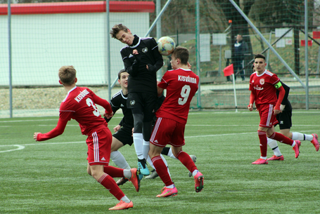 Hat pont a két csúcsrangadón