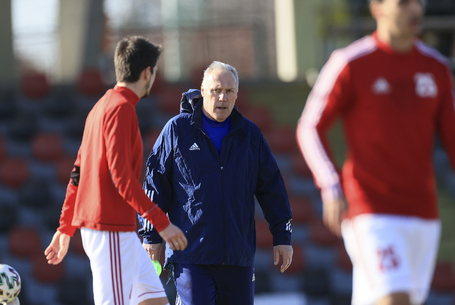 A magyar–lengyel előtt a magyar–lengyelről