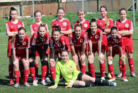 A lányok is beszálltak egy tízessel