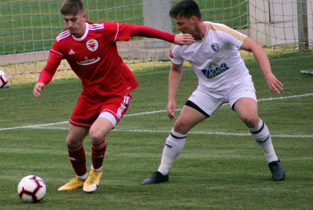 Megszorongatott bajnokesélyes