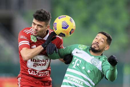 Ez is, az is eldőlhet