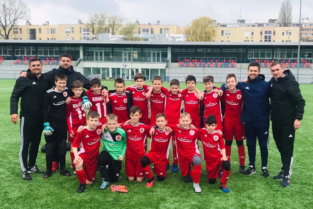 Kétszer három, az tényleg hat